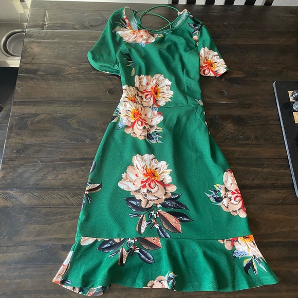 SHEIN Floral Lace Up Back Fitted Dress size Large - Picture 8 of 14